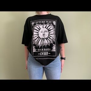 Oversized graphic tee